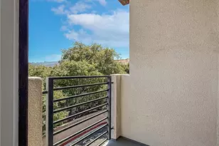 946 Warwick, Thousand Oaks, CA 91360 - Photo 39