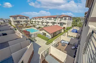 946 Warwick, Thousand Oaks, CA 91360 - Photo 51