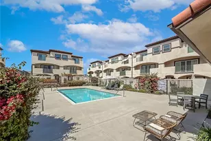 946 Warwick, Thousand Oaks, CA 91360 - Photo 63