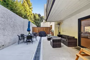56 Glenflow Ct, Glendale, CA 91206 - Photo 41