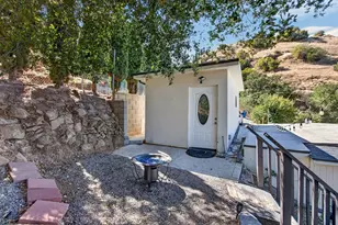 1068 Loma Ln, Simi Valley, CA 93063 - Photo 29