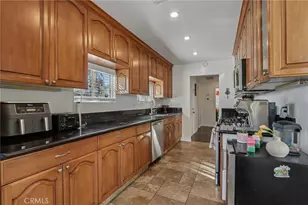 12643 Elkwood St, North Hollywood, CA 91605 - Photo 15