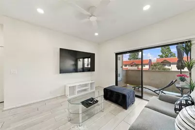 10943 Laurel Canyon Boulevard #B9, San Fernando, CA 91340 - Photo 5