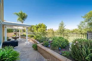 25337 Los Arqueros Dr, Valencia, CA 91381 - Photo 15