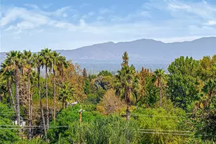 5015 Casa Dr, Tarzana, CA 91356 - Photo 49