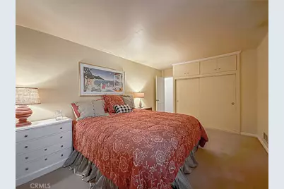 5015 Casa Dr., Tarzana, CA 91356 - Photo 35