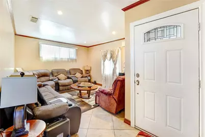 13127 Pinney Street, Pacoima, CA 91331 - Photo 3