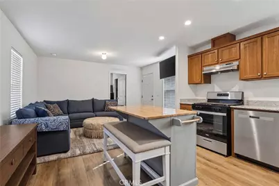2099 James Court #64, Thousand Oaks, CA 91362 - Photo 3