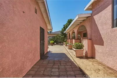 15221 Nurmi Street, Sylmar, CA 91342 - Photo 25