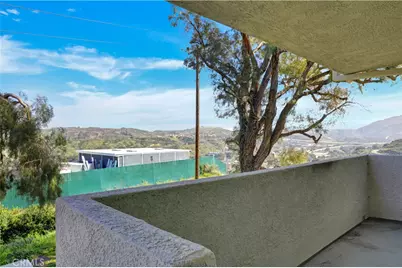 21309 Eucalyptus #203, Newhall, CA 91321 - Photo 15