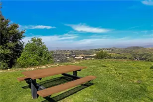 21309 Eucalyptus, Newhall, CA 91321 - Photo 23