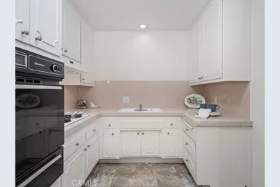 19155 Avenue Of The Oaks, Newhall, CA 91321 - Photo 15