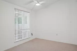 19155 Ave Of The Oaks, Newhall, CA 91321 - Photo 13