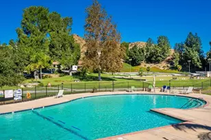 19155 Ave Of The Oaks, Newhall, CA 91321 - Photo 19
