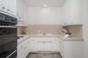 19155 Ave Of The Oaks, Newhall, CA 91321 - Photo 11