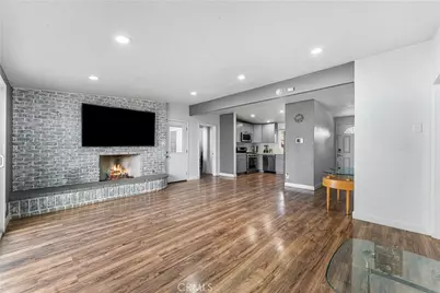 1027 W Avenue J12, Lancaster, CA 93534 - Photo 7