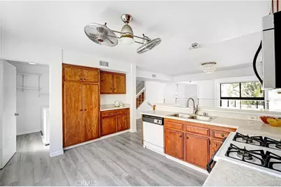 6223 Nita, Woodland Hills, CA 91367 - Photo 9