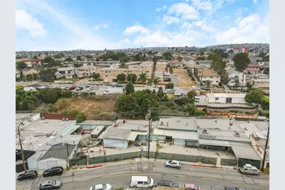 335 E Beach Avenue, Inglewood, CA 90302 - Photo 13