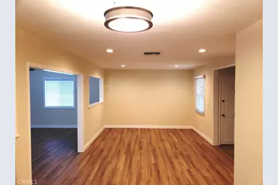 22436 Avenue San Luis, Woodland Hills, CA 91364 - Photo 3