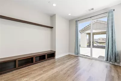 25160 Cypress Bluff Drive, Canyon Country, CA 91387 - Photo 31