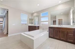 25160 Cypress Bluff Dr, Canyon Country, CA 91387 - Photo 45