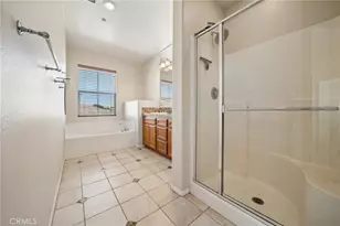 27006 Pebble Beach Dr, Valencia, CA 91381 - Photo 23