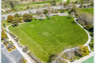 27006 Pebble Beach Drive, Valencia, CA 91381 - Photo 15