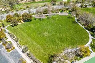 27006 Pebble Beach Dr, Valencia, CA 91381 - Photo 15