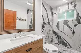 3007 3009 S Hobart Blvd, Los Angeles, CA 90018 - Photo 31