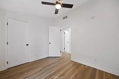 27441 Walnut Springs, Canyon Country, CA 91351 - Photo 9