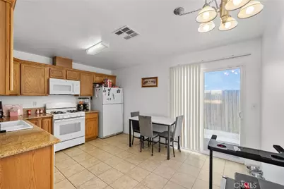 21041 Vivian Court, California City, CA 93505 - Photo 19