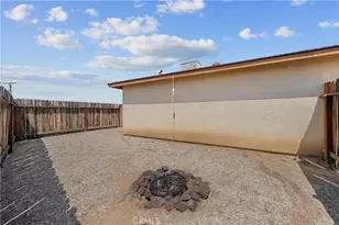 21041 Vivian Ct, California City, CA 93505 - Photo 31