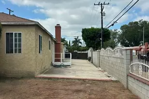 1301 S Castlegate, Compton, CA 90221 - Photo 3