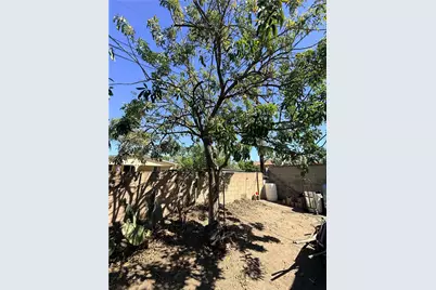 10416 Cayuga, Pacoima, CA 91331 - Photo 11