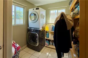 10416 Cayuga, Pacoima, CA 91331 - Photo 25