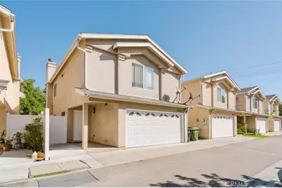 9231 1/2 Cedros Avenue, Panorama City, CA 91402 - Photo 1