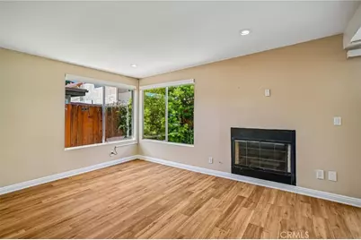 9930 Owensmouth Avenue #10, Chatsworth, CA 91311 - Photo 5