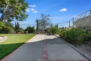 17512 Tuscan Dr, Granada Hills, CA 91344 - Photo 51
