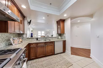 12026 Hoffman Street #201, Studio City, CA 91604 - Photo 9
