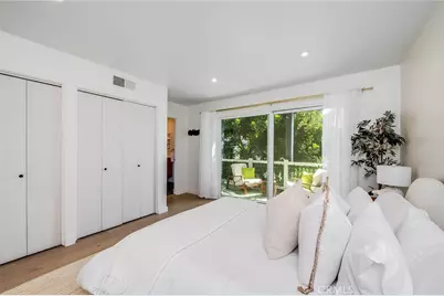 340 N Clybourn Avenue, Burbank, CA 91505 - Photo 19