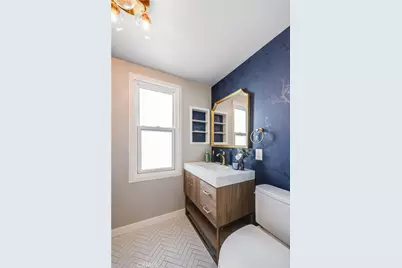 340 N Clybourn Avenue, Burbank, CA 91505 - Photo 17