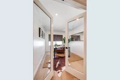 340 N Clybourn Avenue, Burbank, CA 91505 - Photo 27