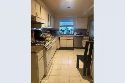 10210 Encino Avenue, Northridge, CA 91325 - Photo 5