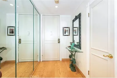 9000 Cynthia St #306, West Hollywood, CA 90069 - Photo 3