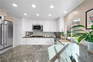 24521 Skyridge Dr, Newhall, CA 91321 - Photo 17