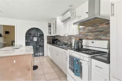7339 Alabama Avenue, Canoga Park, CA 91303 - Photo 27