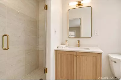 7321 Leescott Avenue, Van Nuys, CA 91406 - Photo 21