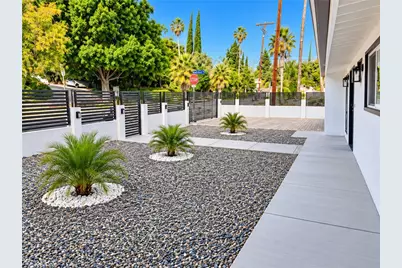 12182 Bradford, Granada Hills, CA 91344 - Photo 39