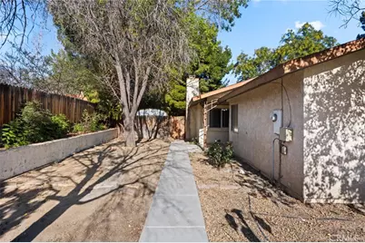 14194 Montecito Drive, Victorville, CA 92395 - Photo 5