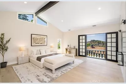 23555 Summit Dr, Calabasas, CA 91302 - Photo 19
